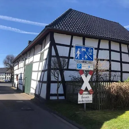 Kleine Olefant Im Historischen Ortskern Von Schleiden-olef Holiday home Schleiden
