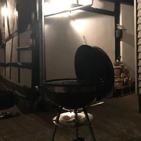 Kleine Olefant Im Historischen Ortskern Von Schleiden-olef * 슈라이덴