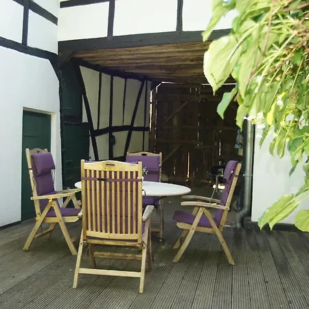 Kleine Olefant Im Historischen Ortskern Von Schleiden-olef