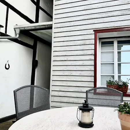 Kleine Olefant Im Historischen Ortskern Von Schleiden-olef 펜션 *