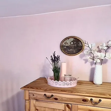 Kleine Olefant Im Historischen Ortskern Von Schleiden-olef 슈라이덴