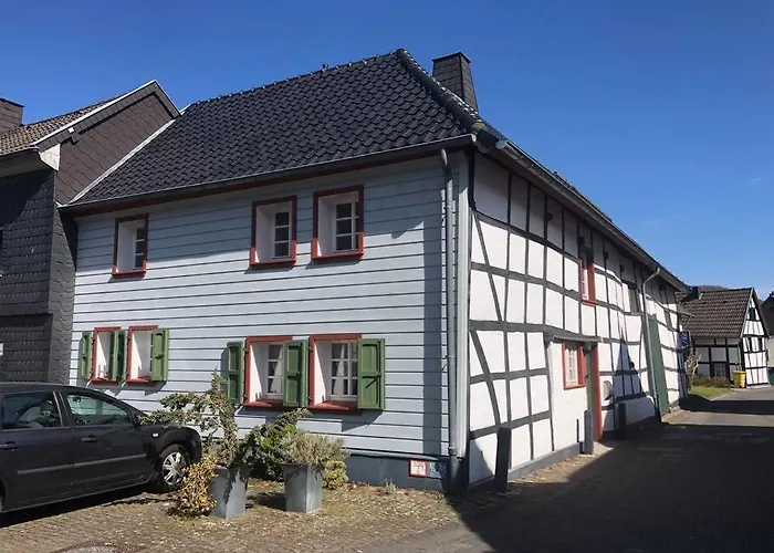 Kleine Olefant Im Historischen Ortskern Von Schleiden-olef * Schleiden