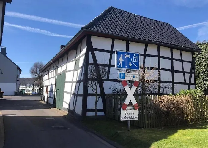 Kleine Olefant Im Historischen Ortskern Von Schleiden-olef Сasa de vacaciones Schleiden