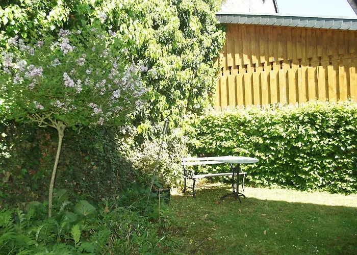 Kleine Olefant Im Historischen Ortskern Von Schleiden-olef *