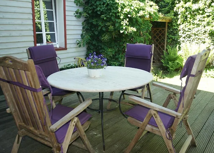 Kleine Olefant Im Historischen Ortskern Von Schleiden-olef Сasa de vacaciones