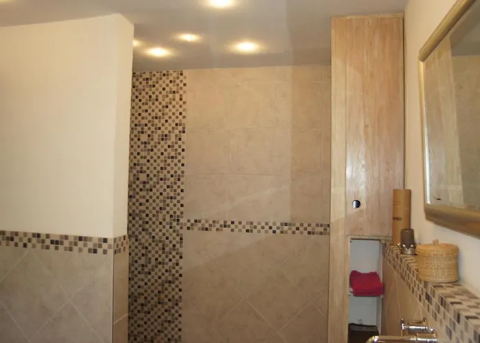 Kleine Olefant Im Historischen Ortskern Von Schleiden-olef Schleiden