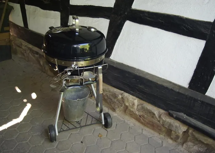 Kleine Olefant Im Historischen Ortskern Von Schleiden-olef *