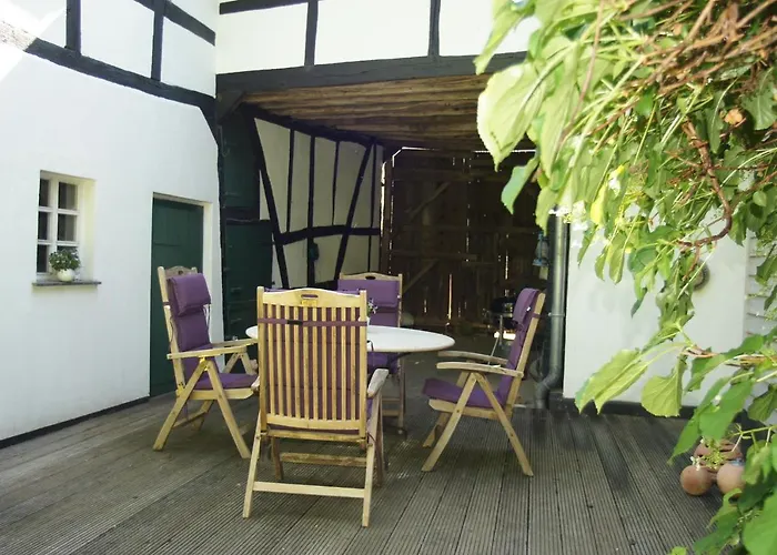 Kleine Olefant Im Historischen Ortskern Von Schleiden-olef