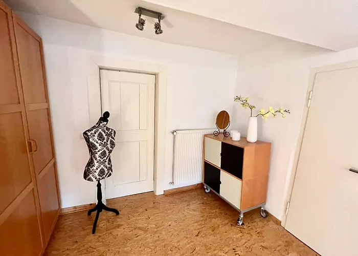 Kleine Olefant Im Historischen Ortskern Von Schleiden-olef * Schleiden